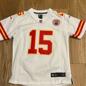 Youth Nike Patrick Mahomes White Kansas City Chiefs Player Game Jersey.